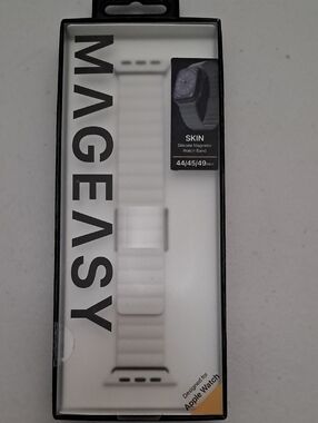 Magesy Cream Silicone Magnetic Watch Band for 44/45/49mm